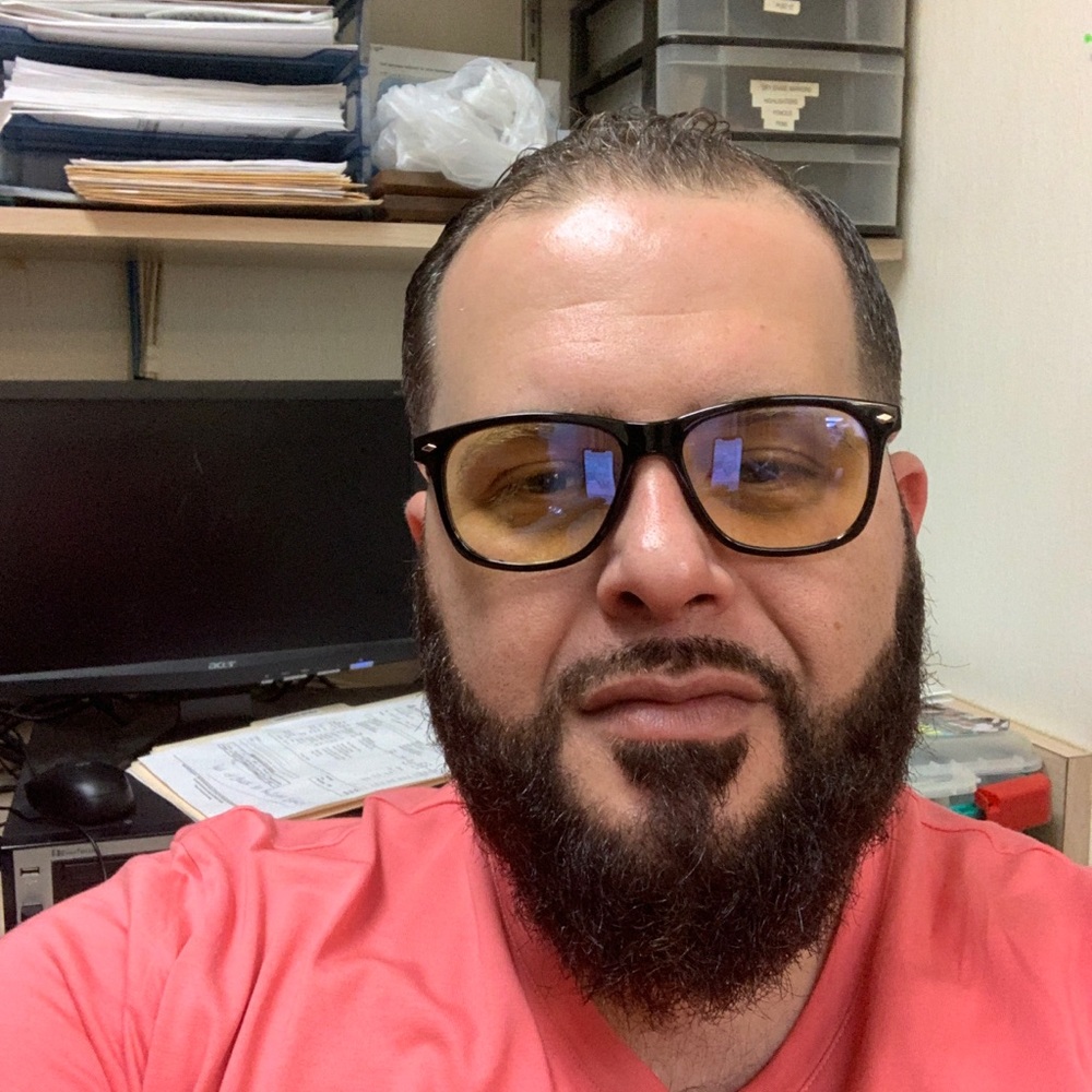 Meet your Posher, Firas